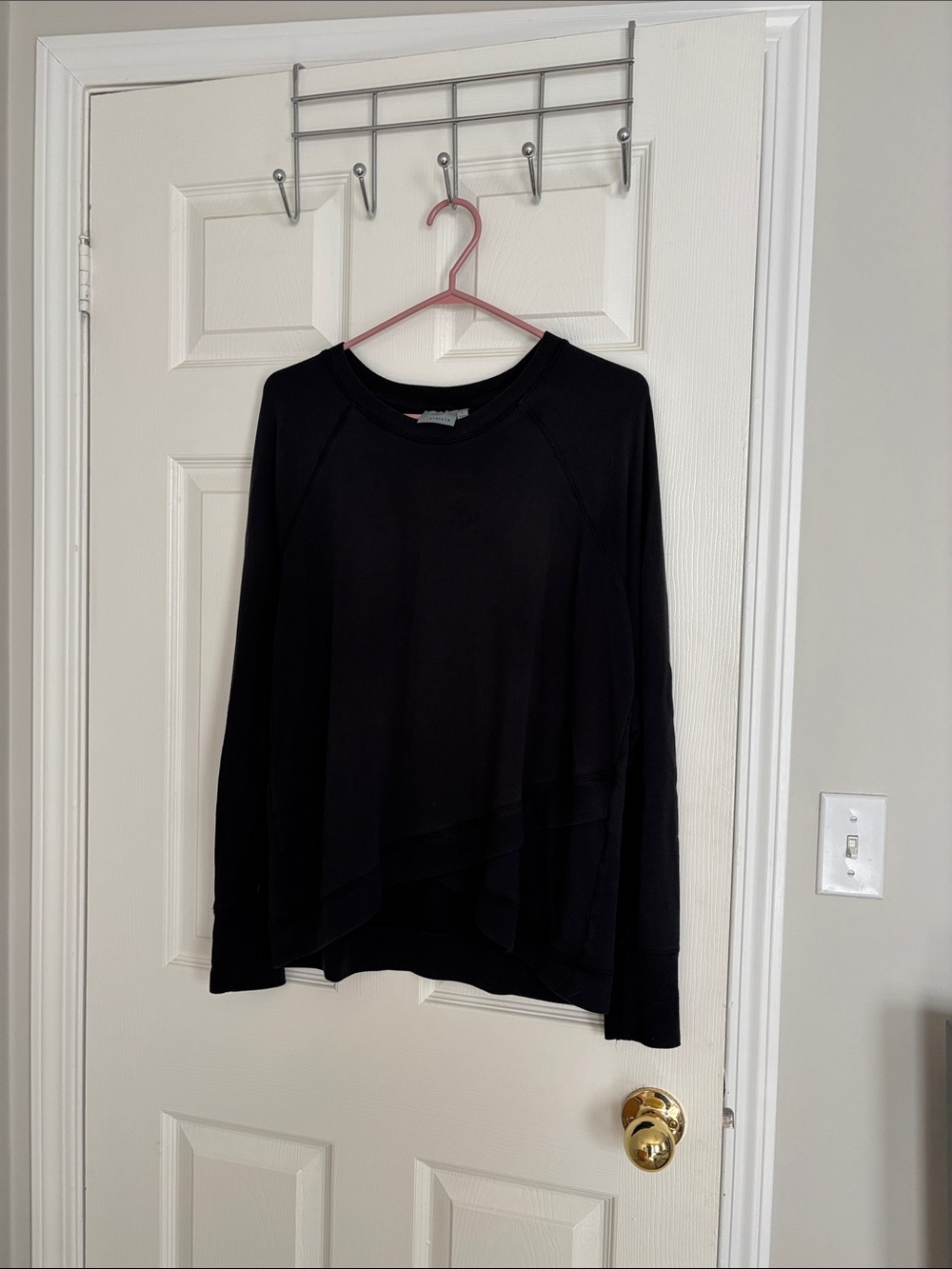 Athleta black modular cross over tulip hem  Women's Long-Sleeve Layered Top